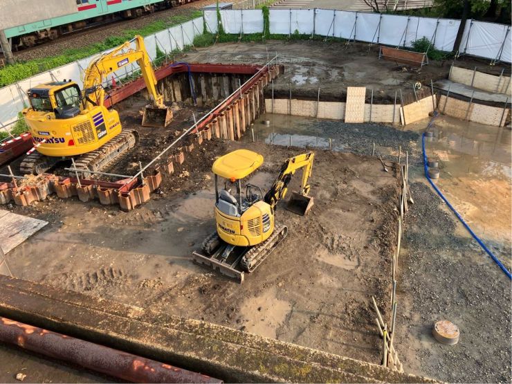 基礎工事(除害処理施設新設・北側擁壁).jpg