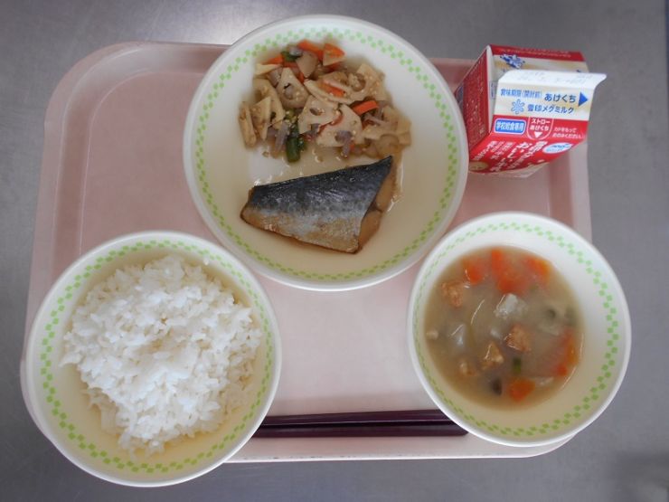 2月20日献立ｍ.JPG